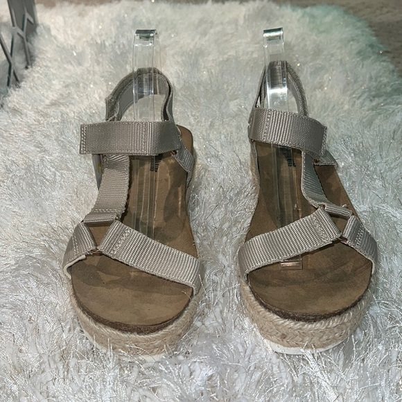 Cushionaire Women’s Summer Sandals, Velcro Strap, Size 10, NWT - Picture 7 of 16